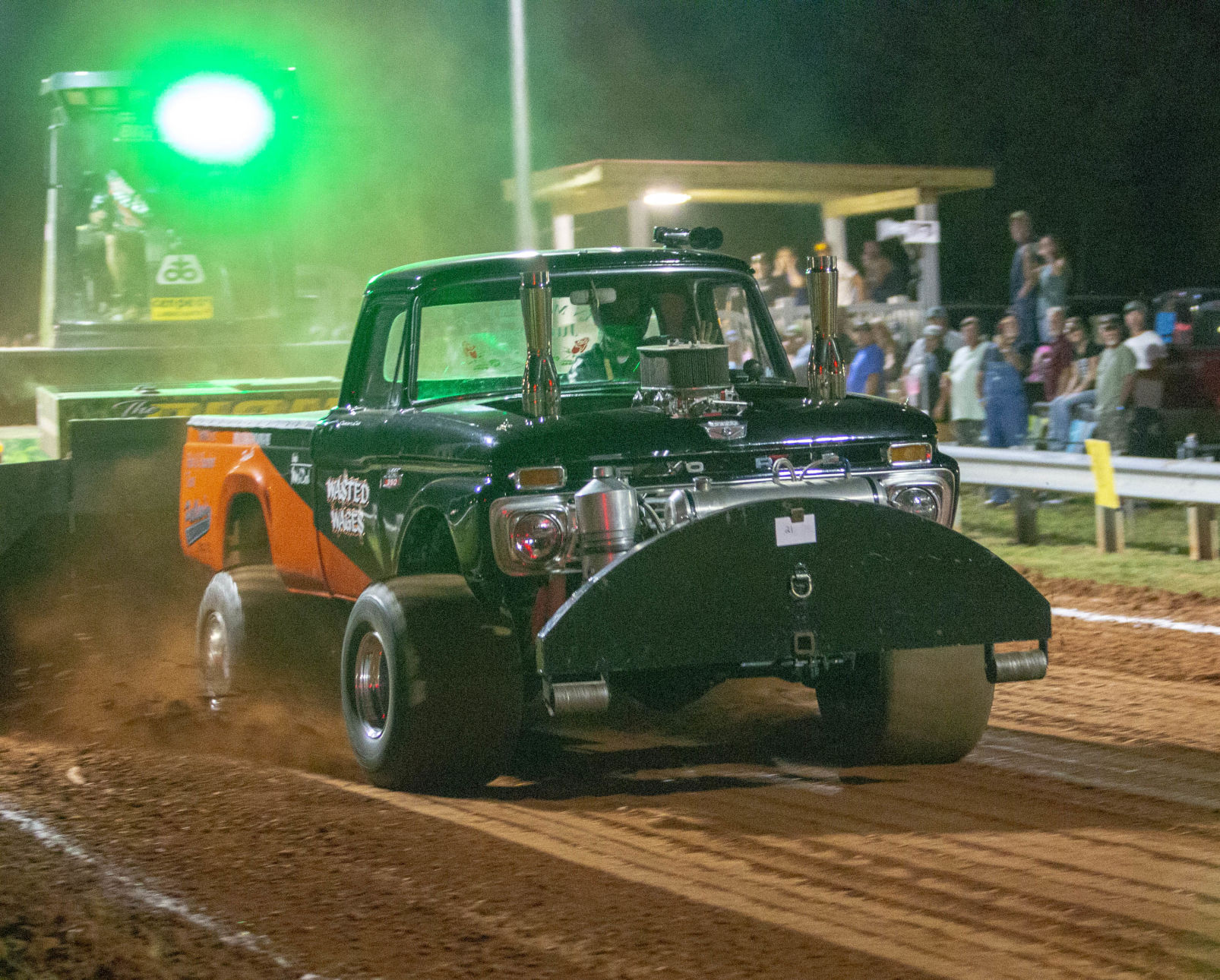 TractorPull18.JPG